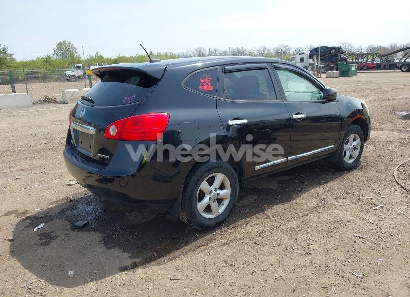 Photo 4 of 2013 Nissan Rogue S (VIN JN8AS5MT8DW034131)