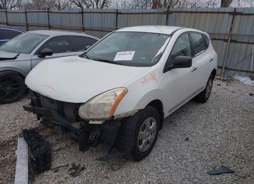 Photo 2 of 2013 Nissan Rogue S (VIN JN8AS5MT8DW036686)