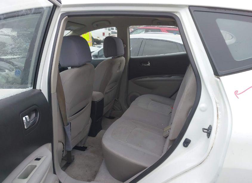 Photo 8 of 2013 Nissan Rogue S (VIN JN8AS5MT8DW036686)