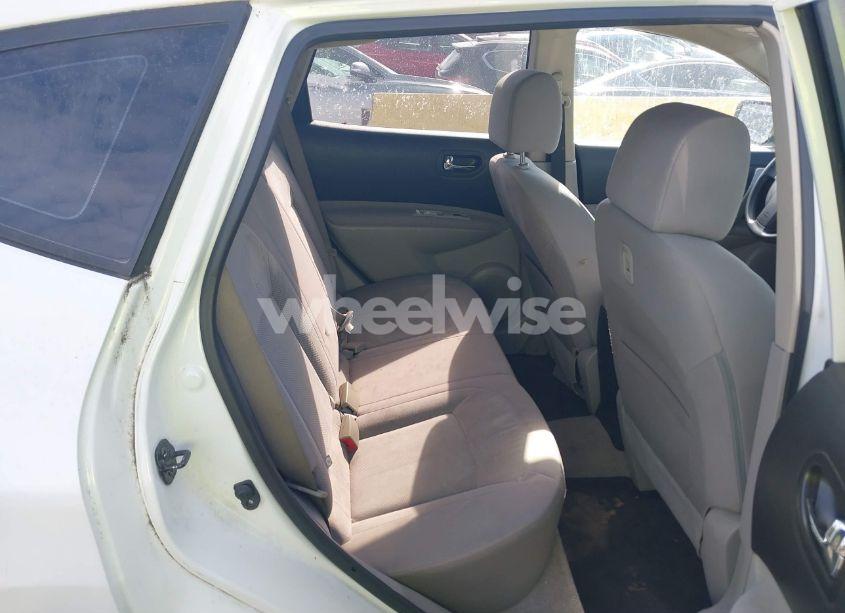 Photo 8 of 2013 Nissan Rogue S (VIN JN8AS5MT8DW042195)