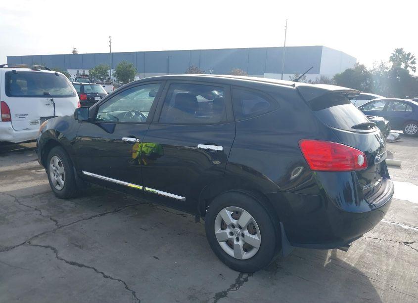 Photo 3 of 2013 Nissan Rogue S (VIN JN8AS5MT8DW504402)