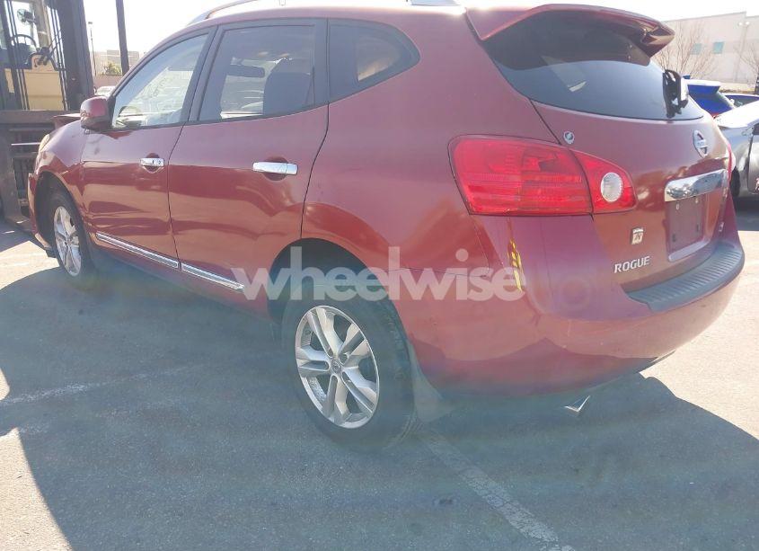 Photo 3 of 2013 Nissan Rogue SV (VIN JN8AS5MT8DW505887)