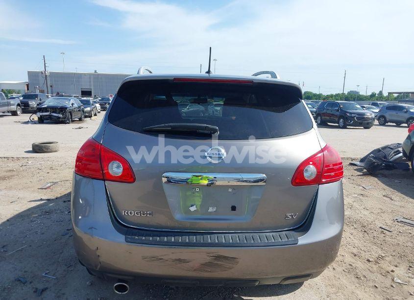 Photo 17 of 2013 Nissan Rogue SV (VIN JN8AS5MT8DW514928)