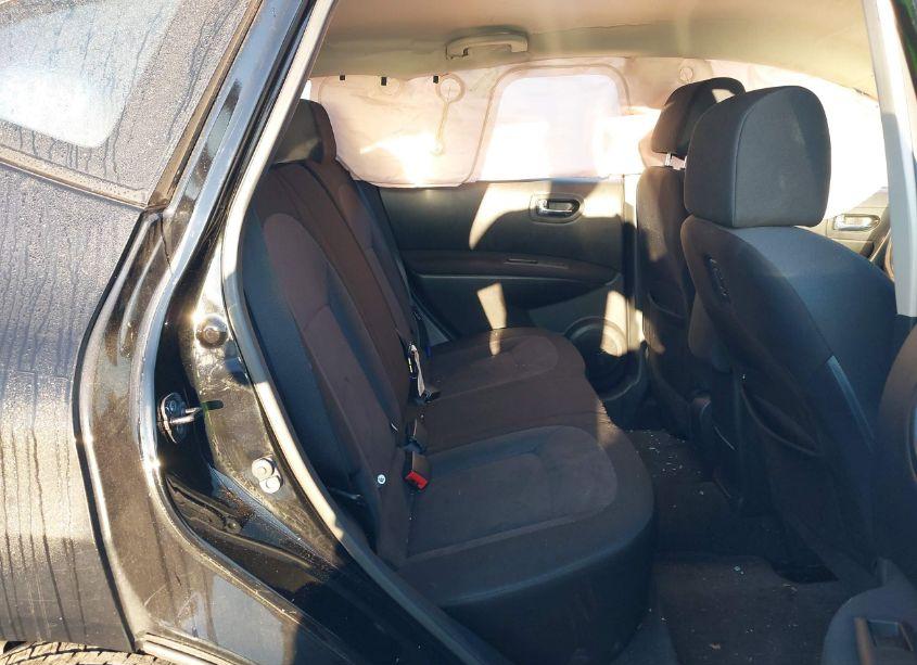 Photo 8 of 2013 Nissan Rogue S (VIN JN8AS5MT8DW518509)