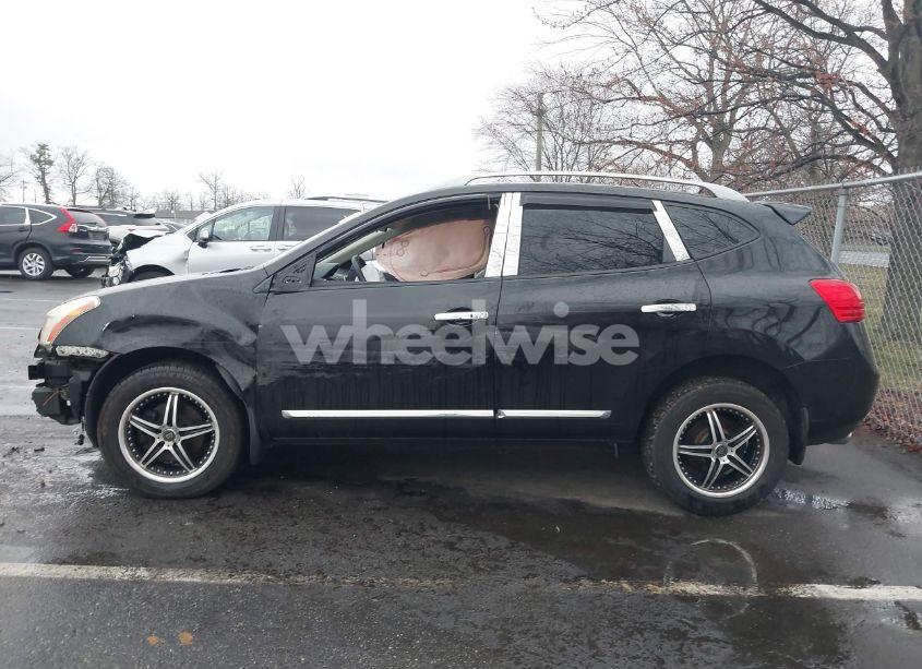 Photo 14 of 2013 Nissan Rogue SV (VIN JN8AS5MT8DW525508)