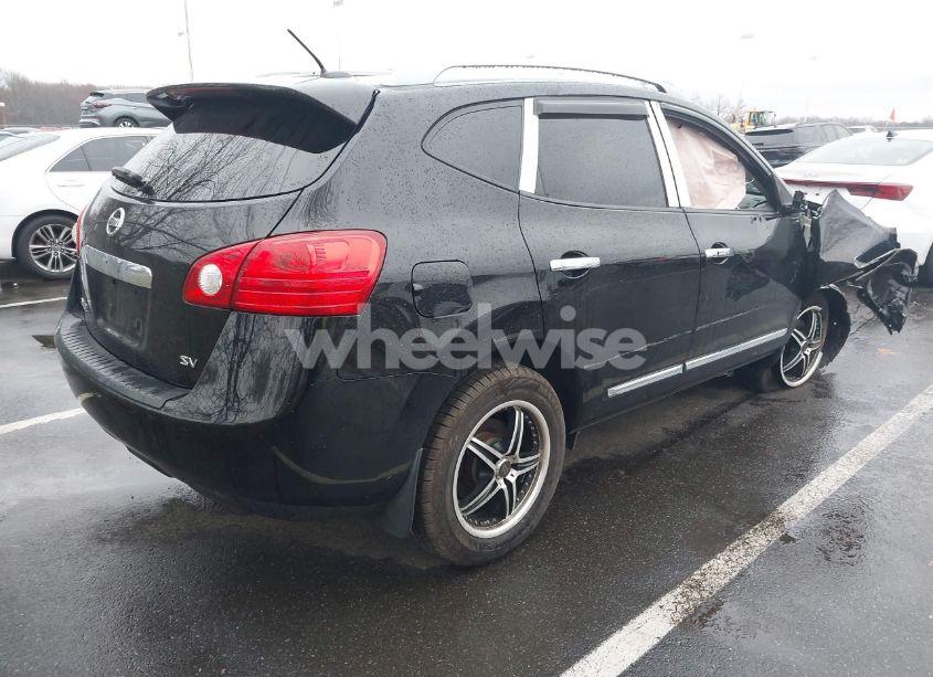 Photo 4 of 2013 Nissan Rogue SV (VIN JN8AS5MT8DW525508)