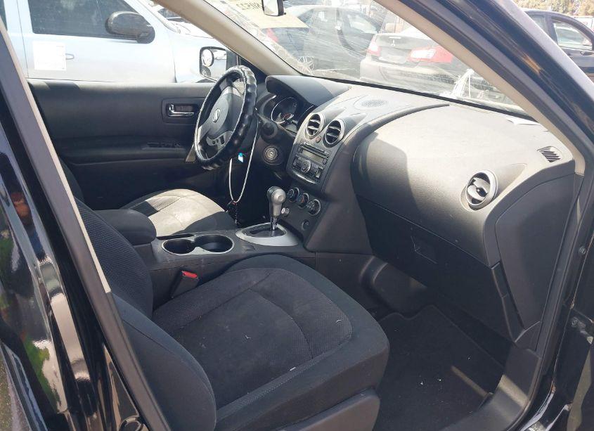 Photo 5 of 2013 Nissan Rogue S (VIN JN8AS5MT8DW542129)