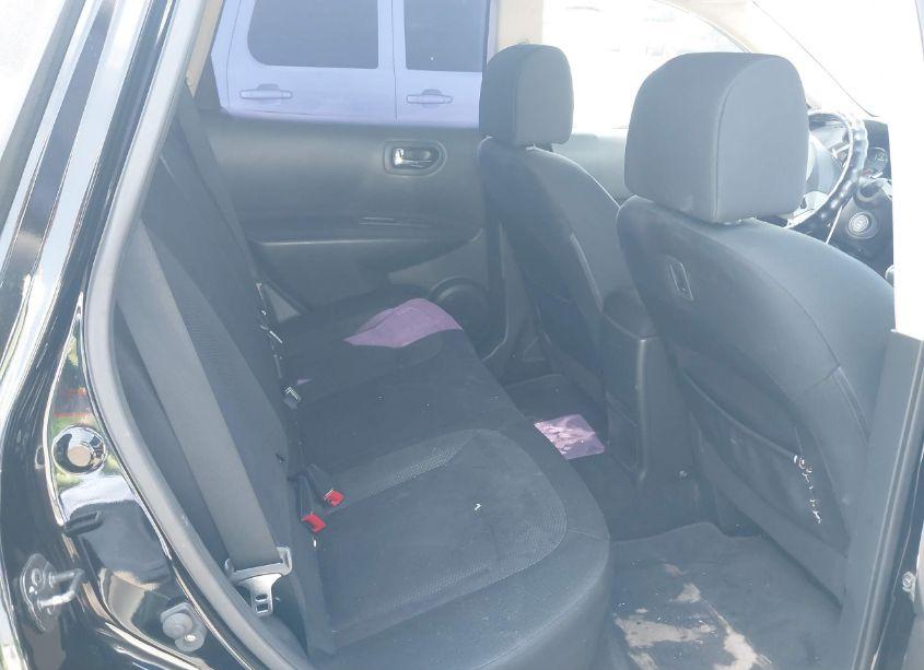 Photo 8 of 2013 Nissan Rogue S (VIN JN8AS5MT8DW542129)