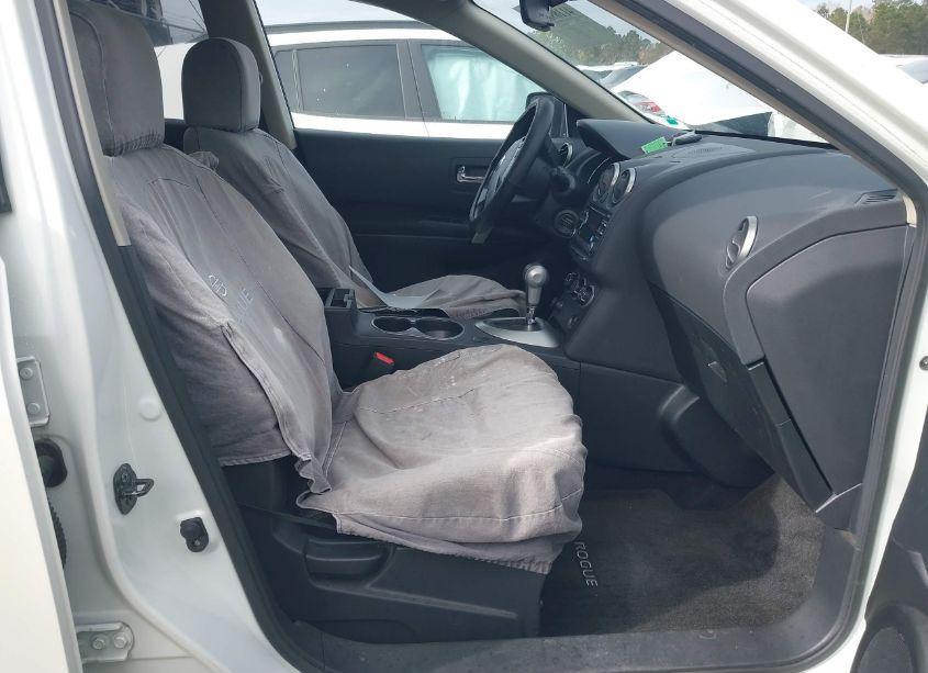 Photo 5 of 2013 Nissan Rogue SV (VIN JN8AS5MT8DW545676)