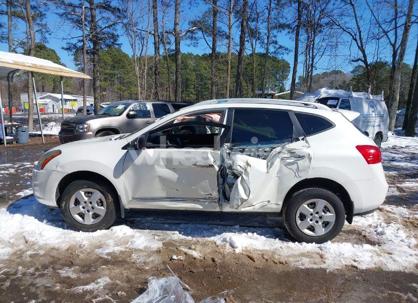 Photo 15 of 2014 Nissan Rogue SELECT S (VIN JN8AS5MT8EW610348)