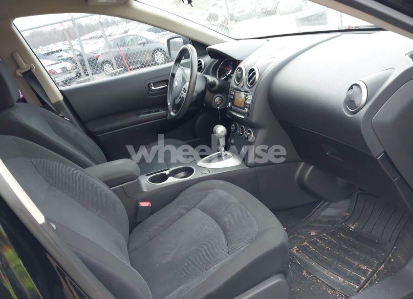 Photo 5 of 2014 Nissan Rogue SELECT S (VIN JN8AS5MT8EW620488)