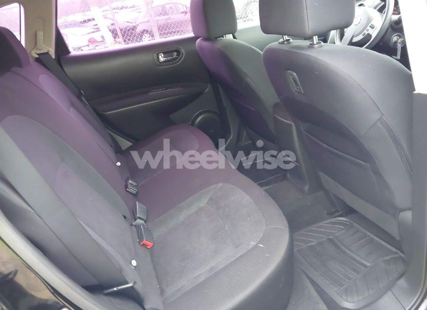 Photo 8 of 2014 Nissan Rogue SELECT S (VIN JN8AS5MT8EW620488)