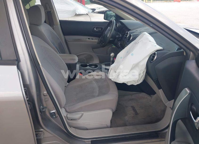 Photo 5 of 2014 Nissan Rogue SELECT S (VIN JN8AS5MT8EW622063)