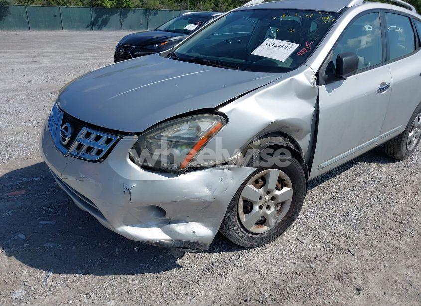 Photo 6 of 2014 Nissan Rogue SELECT S (VIN JN8AS5MT8EW622130)