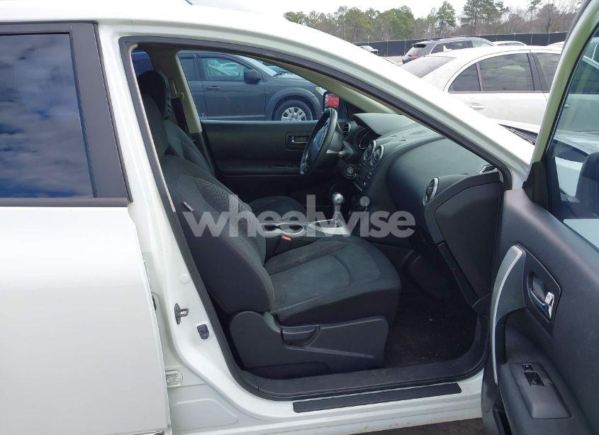 Photo 5 of 2015 Nissan Rogue SELECT S (VIN JN8AS5MT8FW150965)