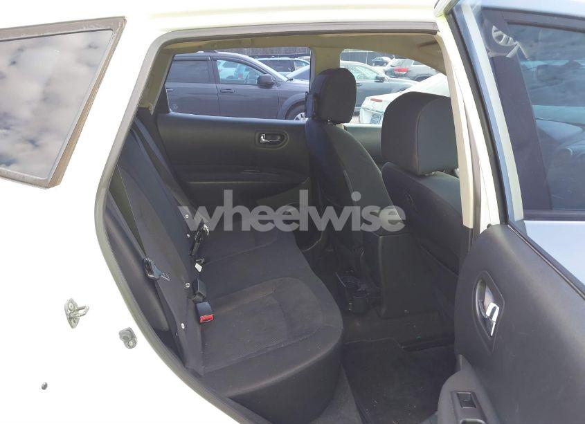 Photo 8 of 2015 Nissan Rogue SELECT S (VIN JN8AS5MT8FW150965)