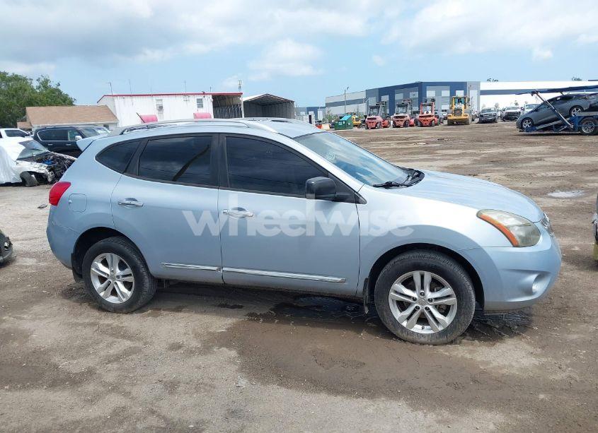 Photo 13 of 2015 Nissan Rogue SELECT S (VIN JN8AS5MT8FW161965)