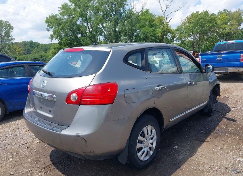 Photo 4 of 2015 Nissan Rogue SELECT S (VIN JN8AS5MT8FW163926)