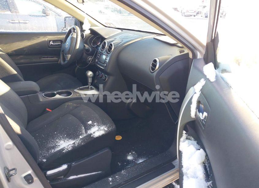 Photo 5 of 2015 Nissan Rogue SELECT S (VIN JN8AS5MT8FW661835)