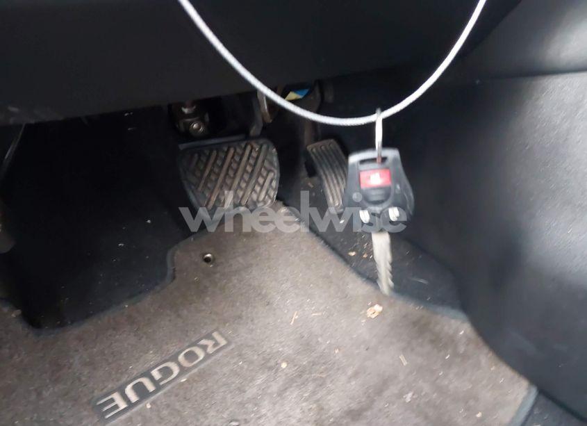 Photo 11 of 2015 Nissan Rogue SELECT S (VIN JN8AS5MT8FW663021)