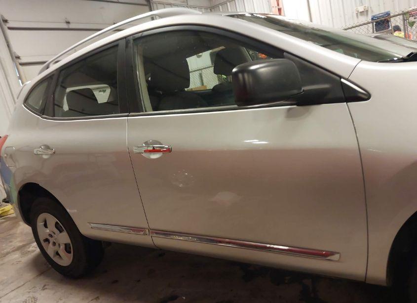 Photo 13 of 2015 Nissan Rogue SELECT S (VIN JN8AS5MT8FW665903)