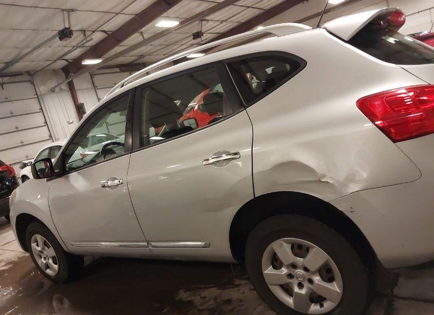 Photo 14 of 2015 Nissan Rogue SELECT S (VIN JN8AS5MT8FW665903)