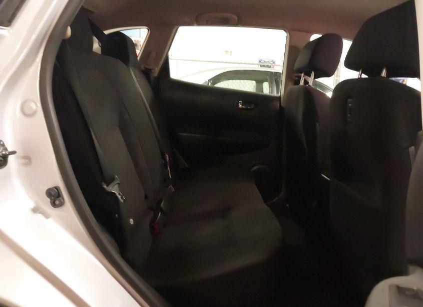 Photo 8 of 2015 Nissan Rogue SELECT S (VIN JN8AS5MT8FW665903)