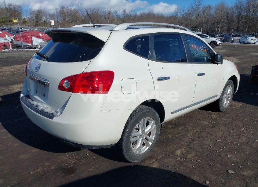 Photo 4 of 2015 Nissan Rogue SELECT S (VIN JN8AS5MT8FW668025)