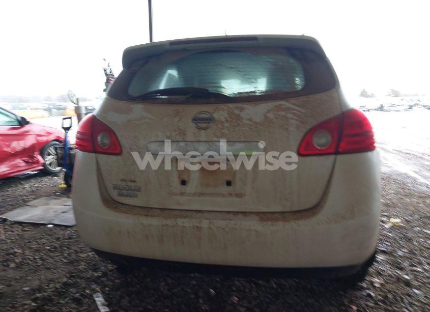 Photo 17 of 2015 Nissan Rogue SELECT S (VIN JN8AS5MT8FW670700)