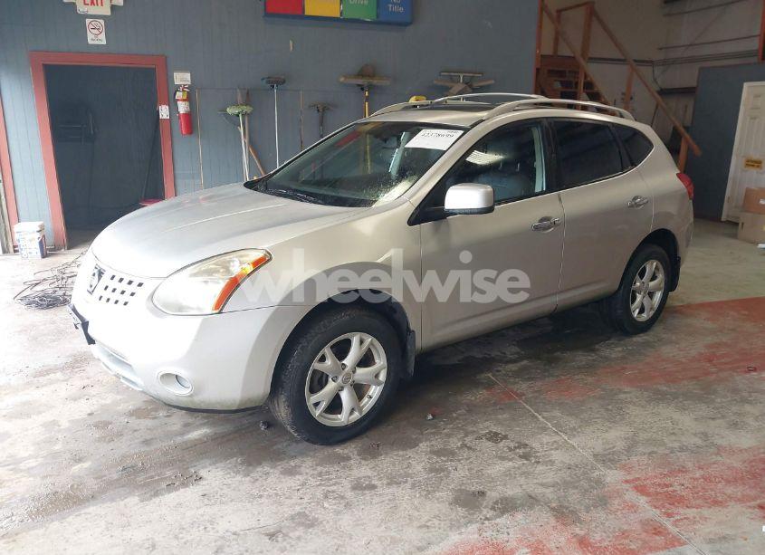 Photo 2 of 2010 Nissan Rogue SL (VIN JN8AS5MT9AW006009)