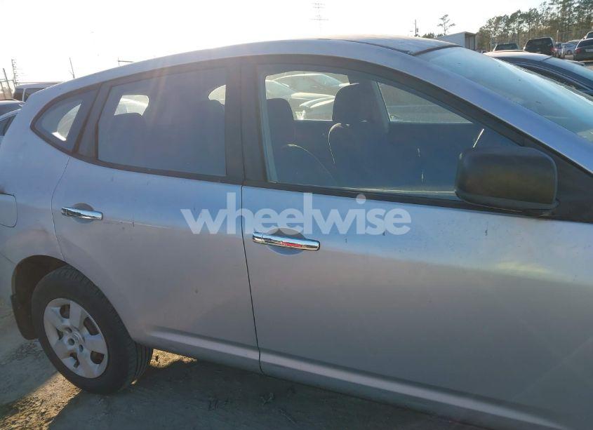 Photo 13 of 2010 Nissan Rogue S (VIN JN8AS5MT9AW024834)