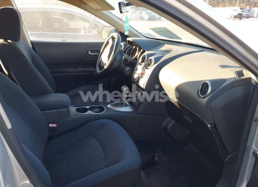 Photo 5 of 2010 Nissan Rogue S (VIN JN8AS5MT9AW024834)