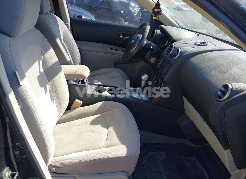 Photo 5 of 2010 Nissan Rogue S (VIN JN8AS5MT9AW027345)