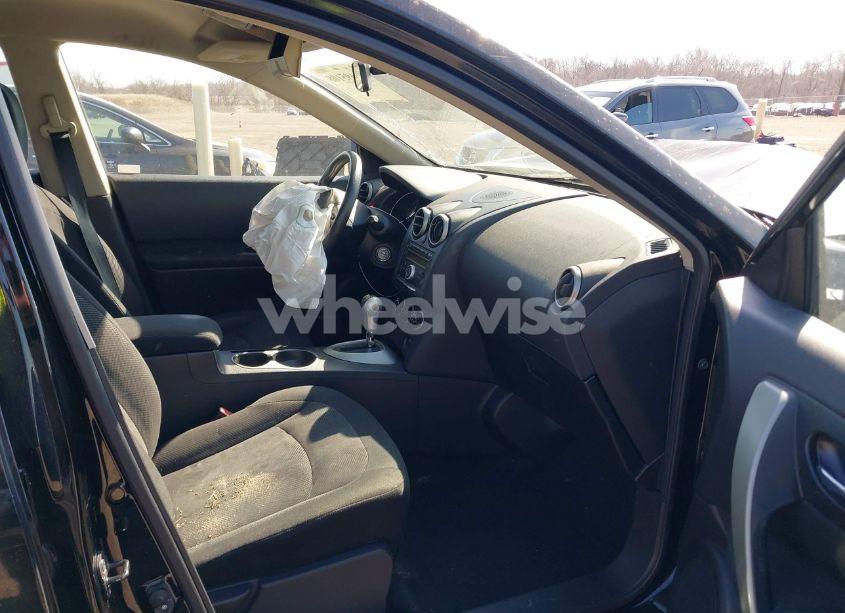 Photo 5 of 2011 Nissan Rogue S (VIN JN8AS5MT9BW561382)