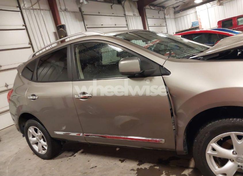 Photo 14 of 2011 Nissan Rogue SV (VIN JN8AS5MT9BW566632)