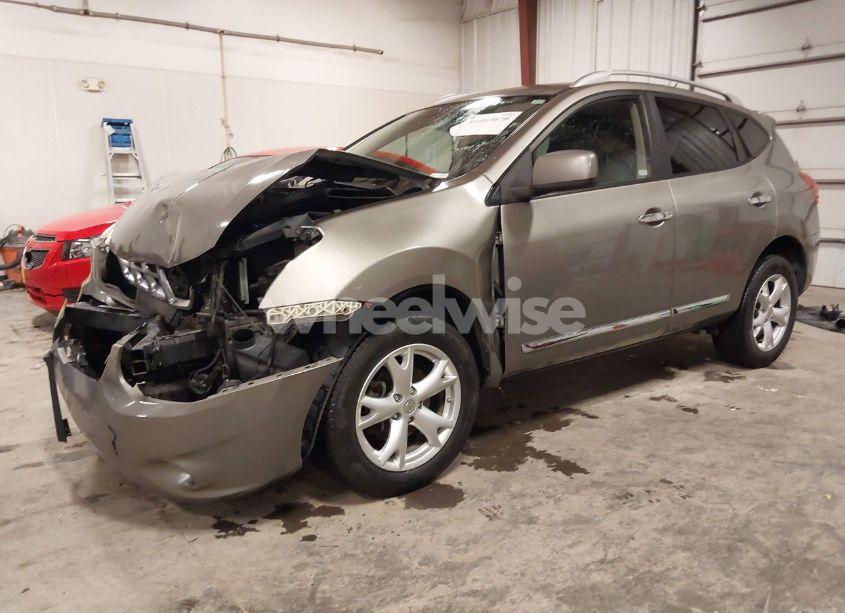 Photo 2 of 2011 Nissan Rogue SV (VIN JN8AS5MT9BW566632)