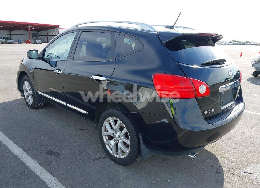 Photo 3 of 2011 Nissan Rogue SV (VIN JN8AS5MT9BW574391)