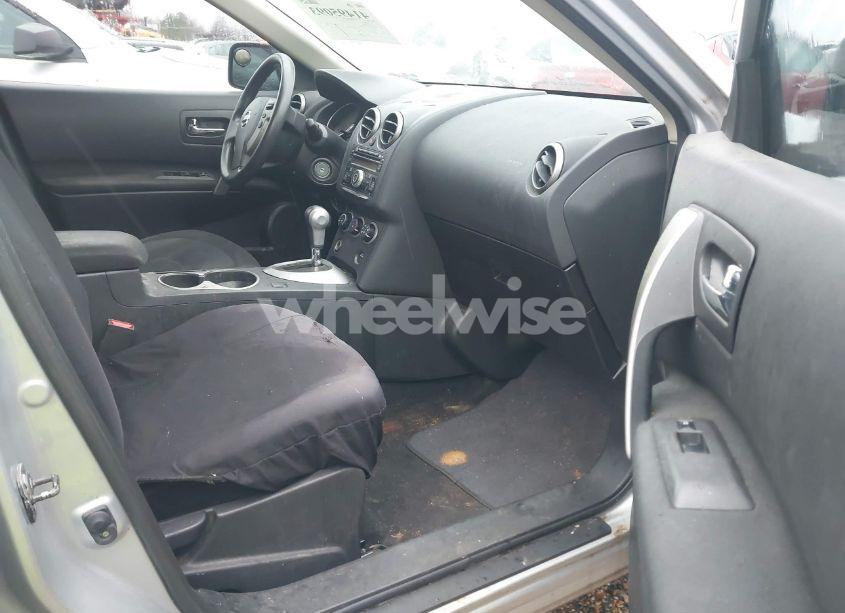 Photo 5 of 2013 Nissan Rogue S (VIN JN8AS5MT9DW034672)