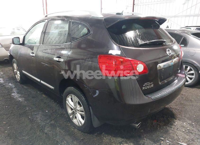 Photo 3 of 2013 Nissan Rogue SV (VIN JN8AS5MT9DW525310)