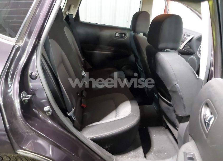 Photo 8 of 2013 Nissan Rogue SV (VIN JN8AS5MT9DW525310)