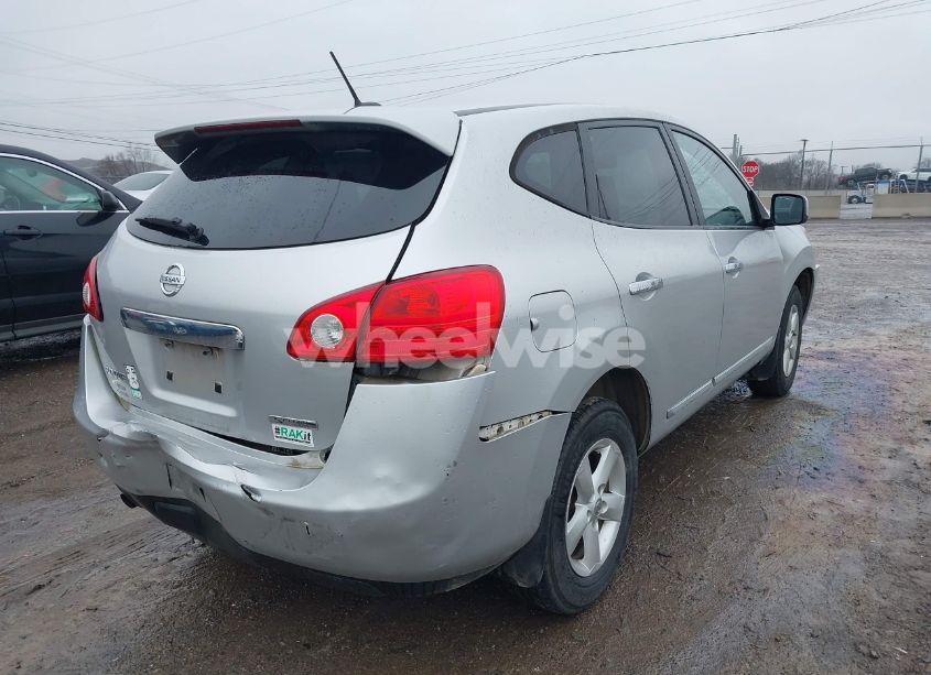 Photo 4 of 2013 Nissan Rogue S (VIN JN8AS5MT9DW540941)