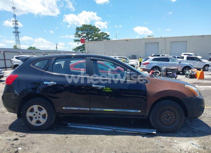 Photo 13 of 2013 Nissan Rogue S (VIN JN8AS5MT9DW542785)