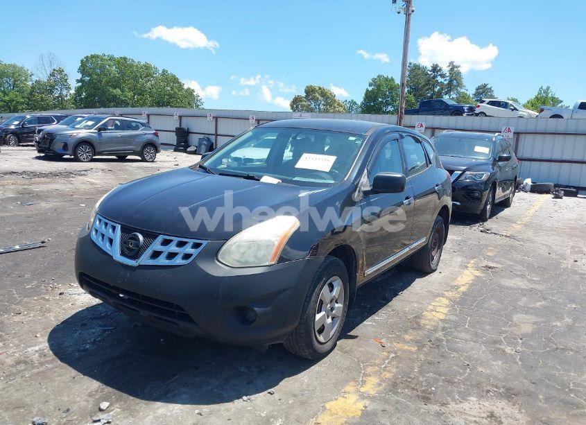 Photo 2 of 2013 Nissan Rogue S (VIN JN8AS5MT9DW542785)