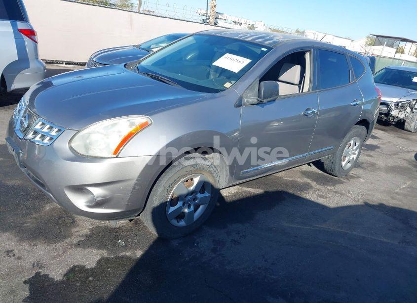 Photo 6 of 2013 Nissan Rogue S (VIN JN8AS5MT9DW543953)