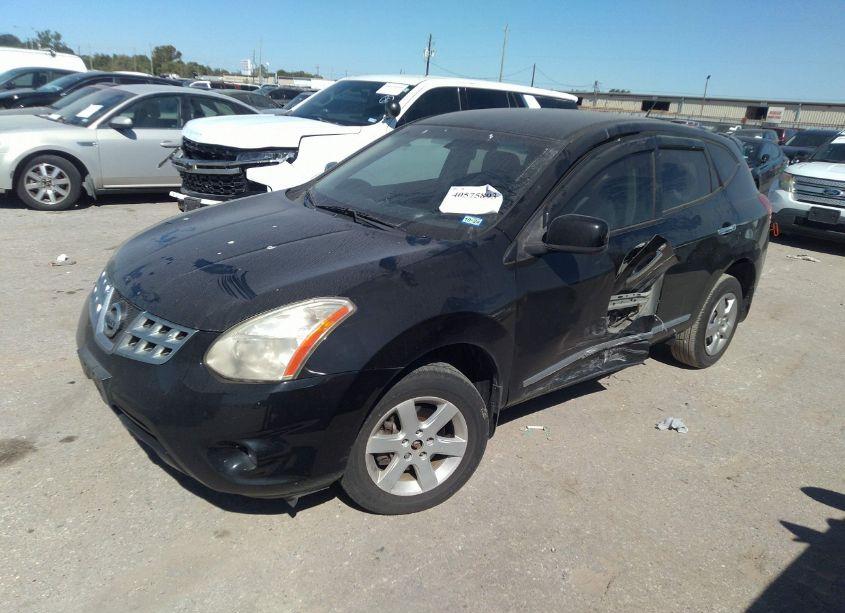 Photo 2 of 2013 Nissan Rogue S (VIN JN8AS5MT9DW545430)