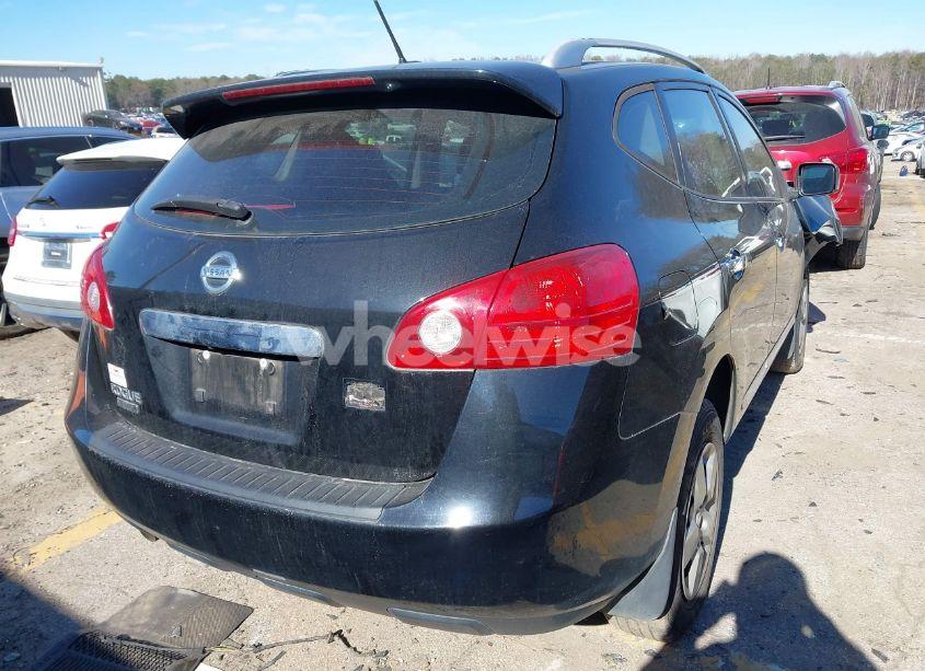 Photo 4 of 2014 Nissan Rogue SELECT S (VIN JN8AS5MT9EW611878)