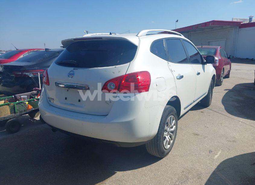 Photo 4 of 2014 Nissan Rogue SELECT S (VIN JN8AS5MT9EW621584)