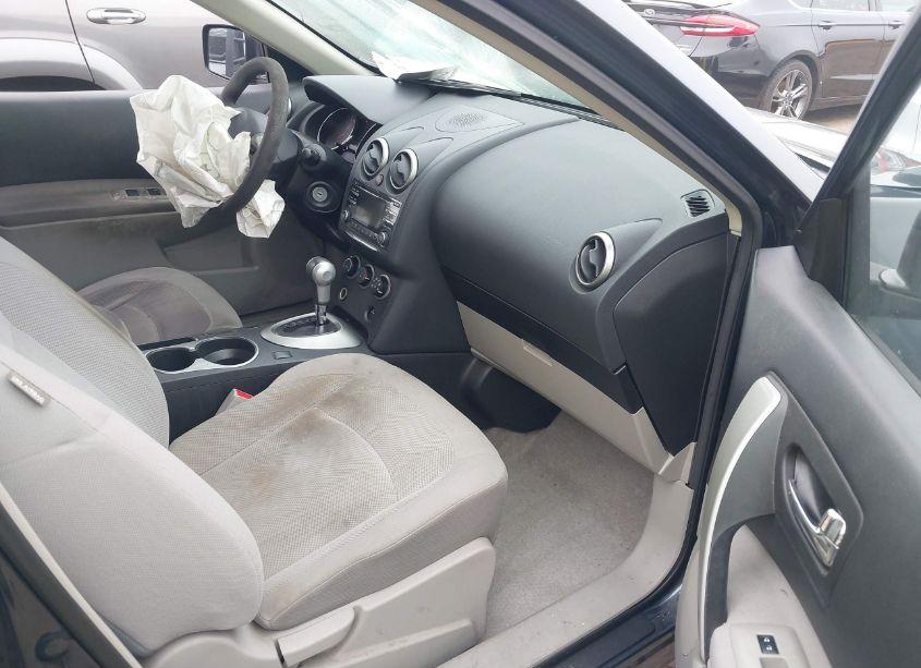 Photo 5 of 2015 Nissan Rogue SELECT S (VIN JN8AS5MT9FW163367)