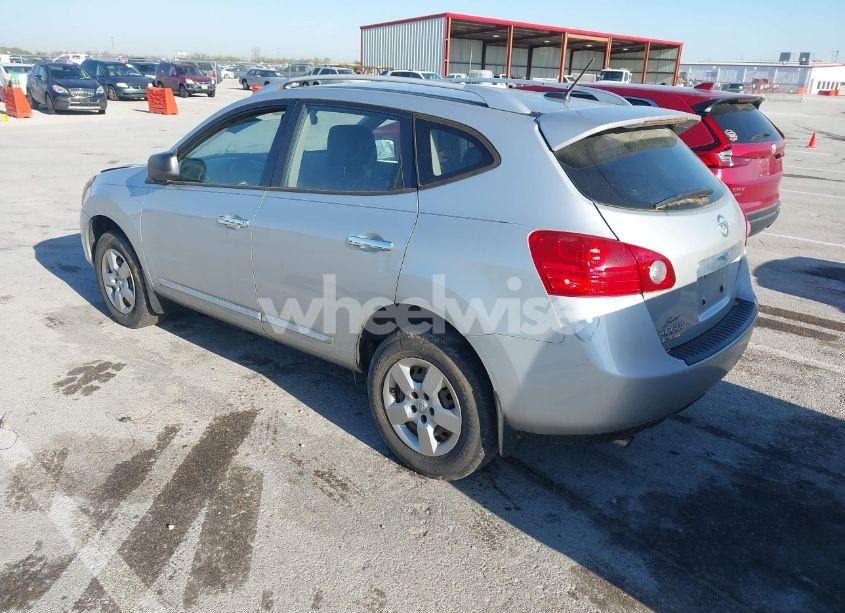 Photo 3 of 2015 Nissan Rogue SELECT S (VIN JN8AS5MT9FW653341)