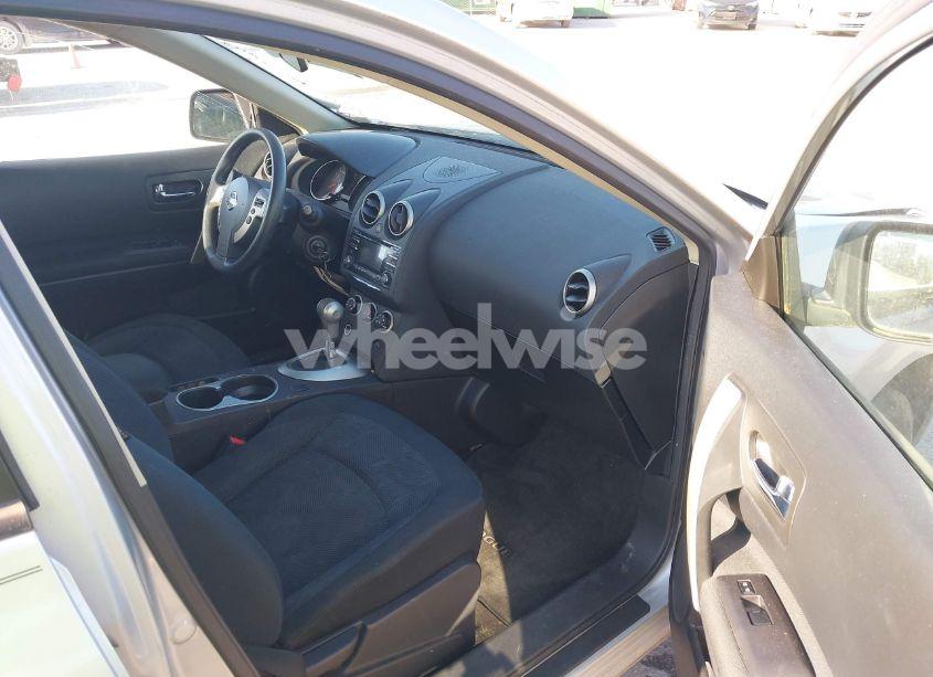 Photo 5 of 2015 Nissan Rogue SELECT S (VIN JN8AS5MT9FW653341)